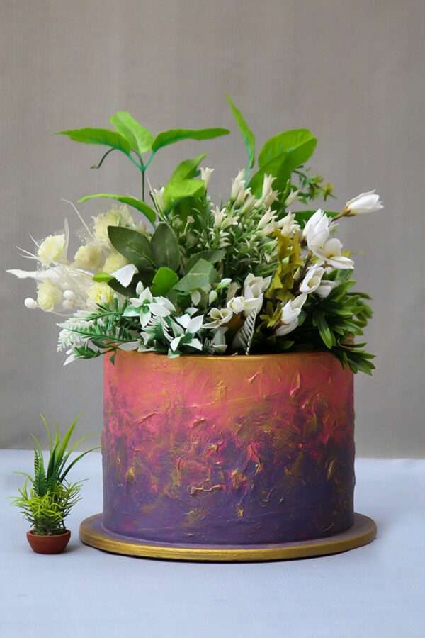 Handcrafted Decorative Flower Pot for a Luxurious Look