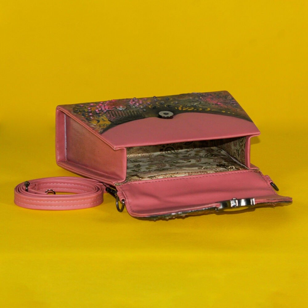 Purse 1 View 5